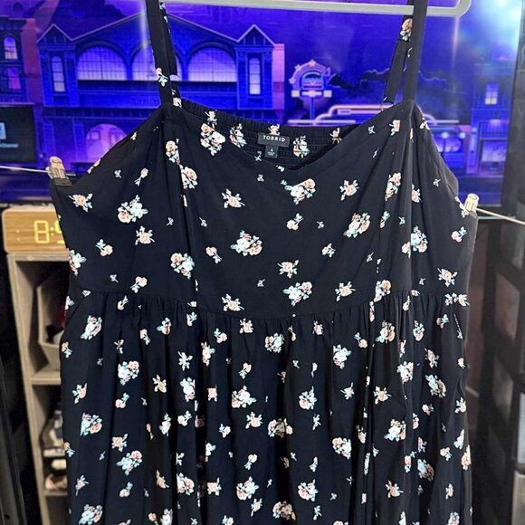 Torrid Size 4 Multicolor Small Foral Pattern Mini Sundress with Straps - Picture 1 of 10